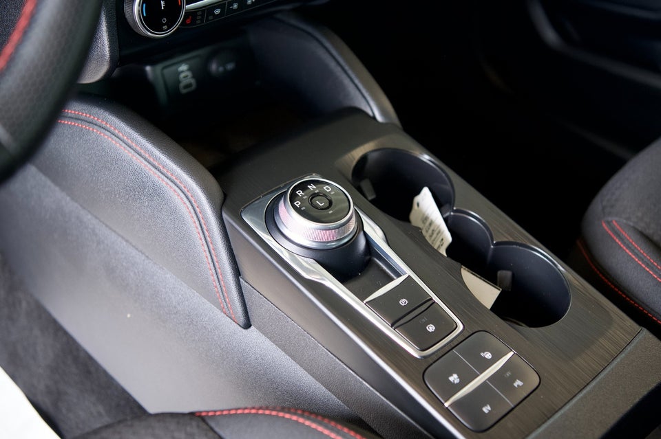 Ford Kuga 2,5 PHEV ST-Line CVT 5d