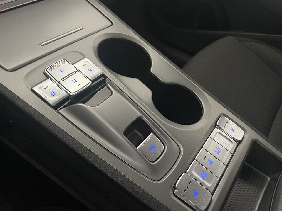 Hyundai Kona 64 EV Essential 5d