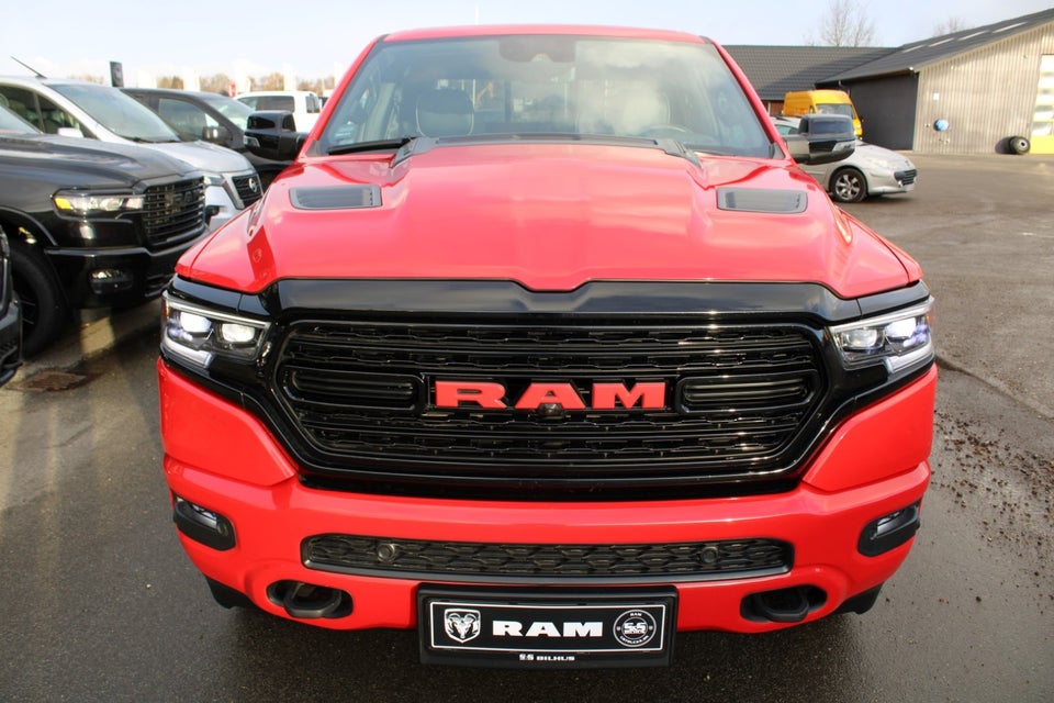 Dodge RAM 1500 5,7 V8 Hemi Limited Night aut. 4d