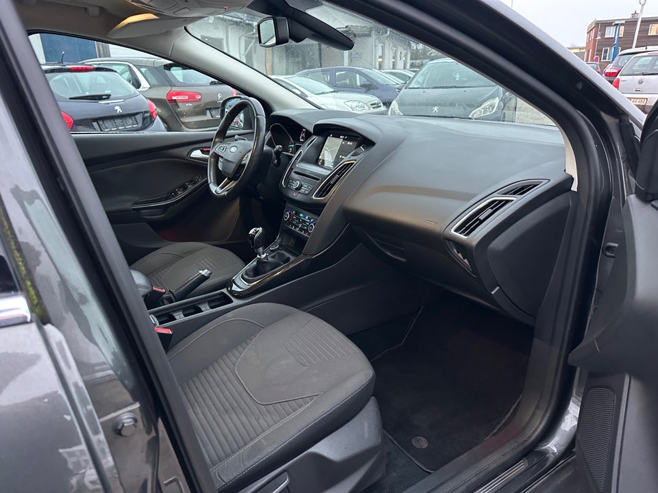 Ford Focus 1,0 SCTi 125 Titanium Fun stc. 5d