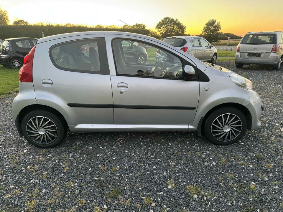 Peugeot 107 1,0 Trendy 5d