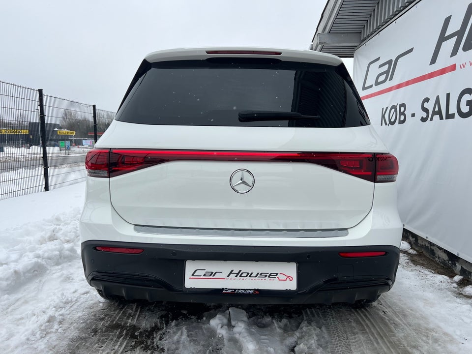 Mercedes EQB250 AMG Line 5d
