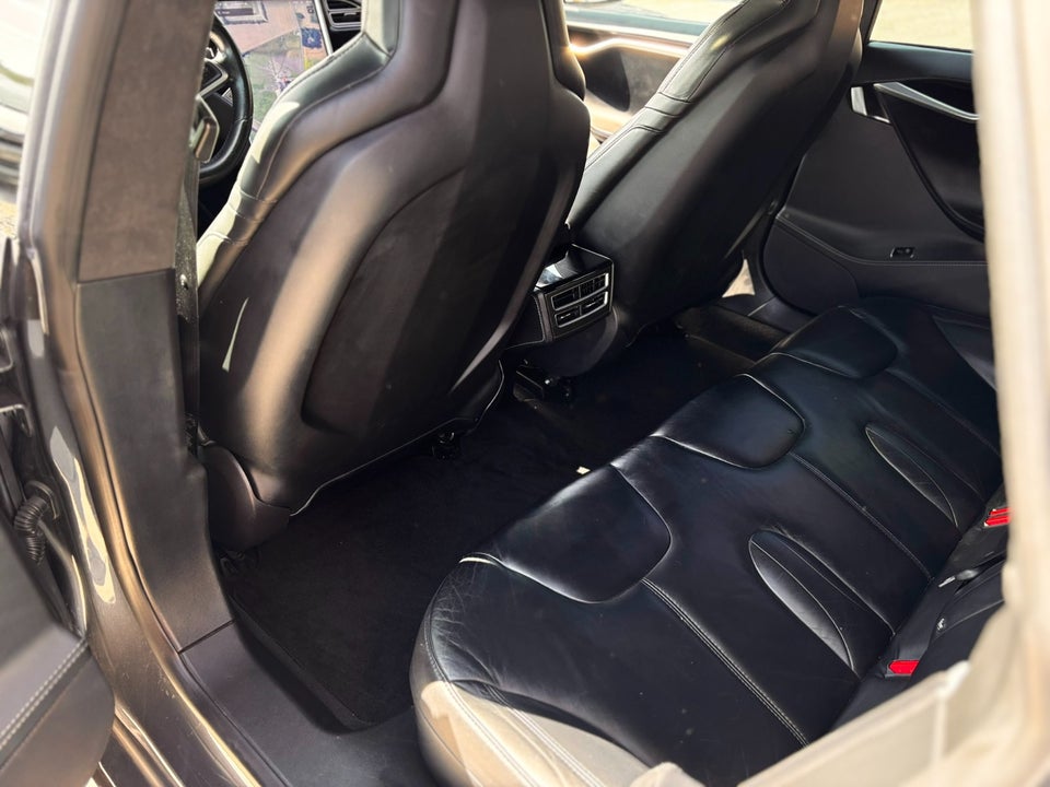 Tesla Model S 90D 5d