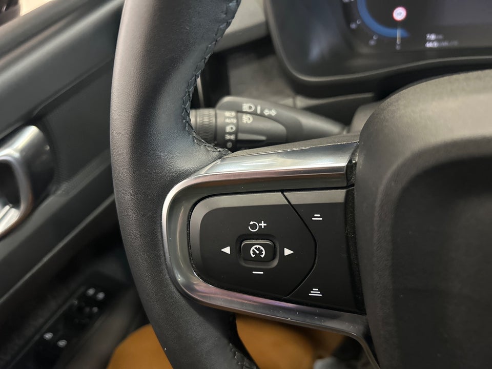 Volvo XC40 P6 ReCharge Core 5d