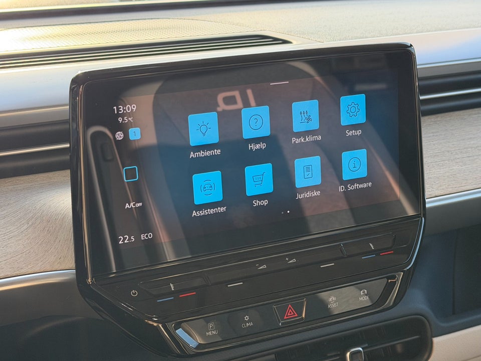 VW ID.Buzz 77 Pro SWB 5d