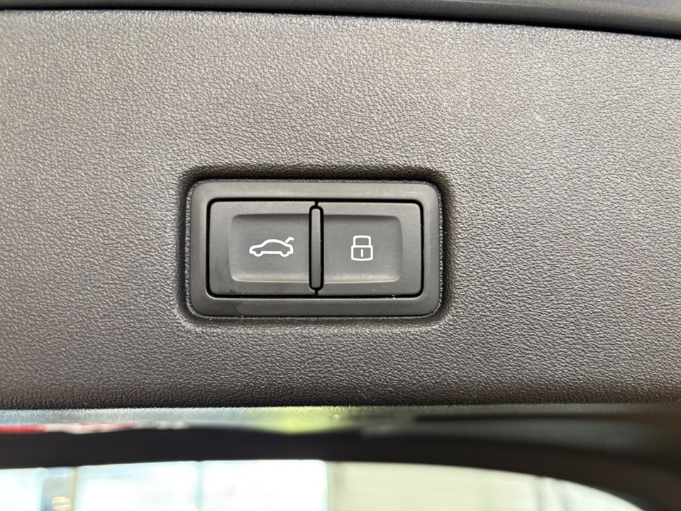 Audi Q4 e-tron 40 Attitude S-line 5d