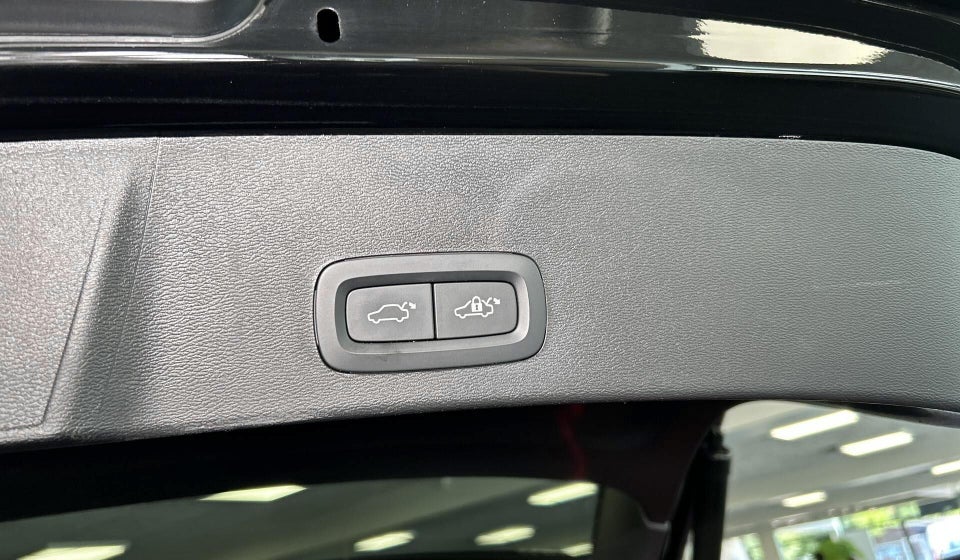 Volvo XC40 P6 ReCharge Plus 5d