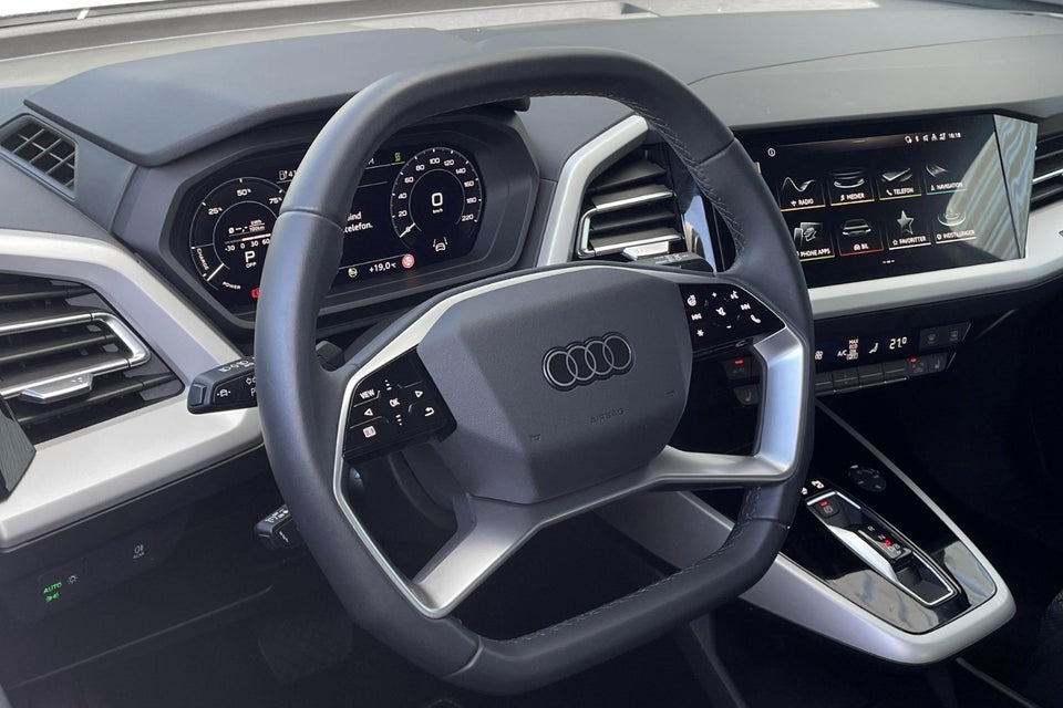 Audi Q4 e-tron 40 Attitude 5d