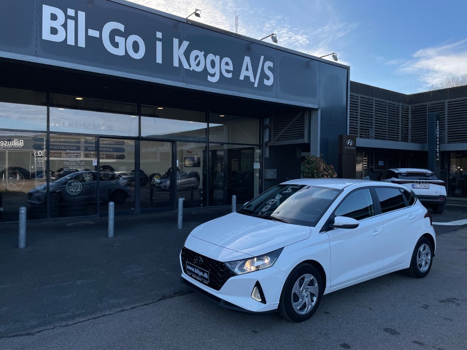 Hyundai i20 1,0 T-GDi Essential DCT 5d