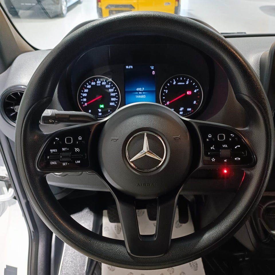 Mercedes Sprinter 516 2,2 CDi A3 Chassis RWD 2d