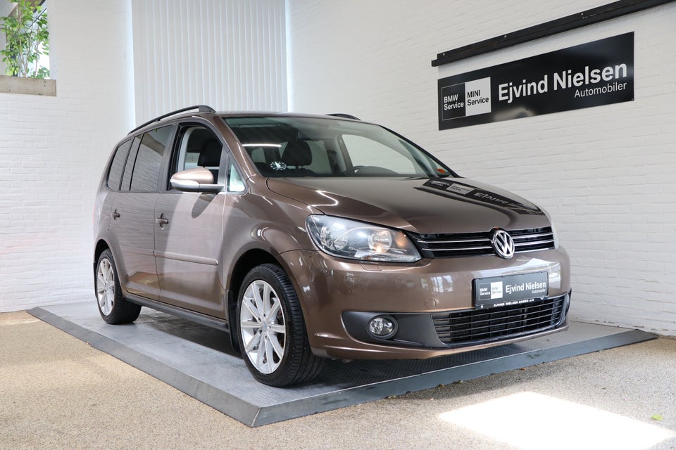 VW Touran 1,6 TDi 105 Comfortline BMT 7prs 5d