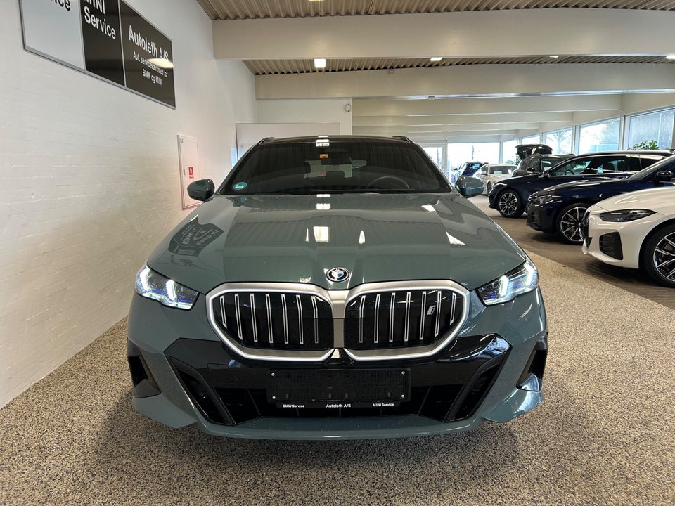 BMW i5 eDrive40 Touring Fully Charged 5d