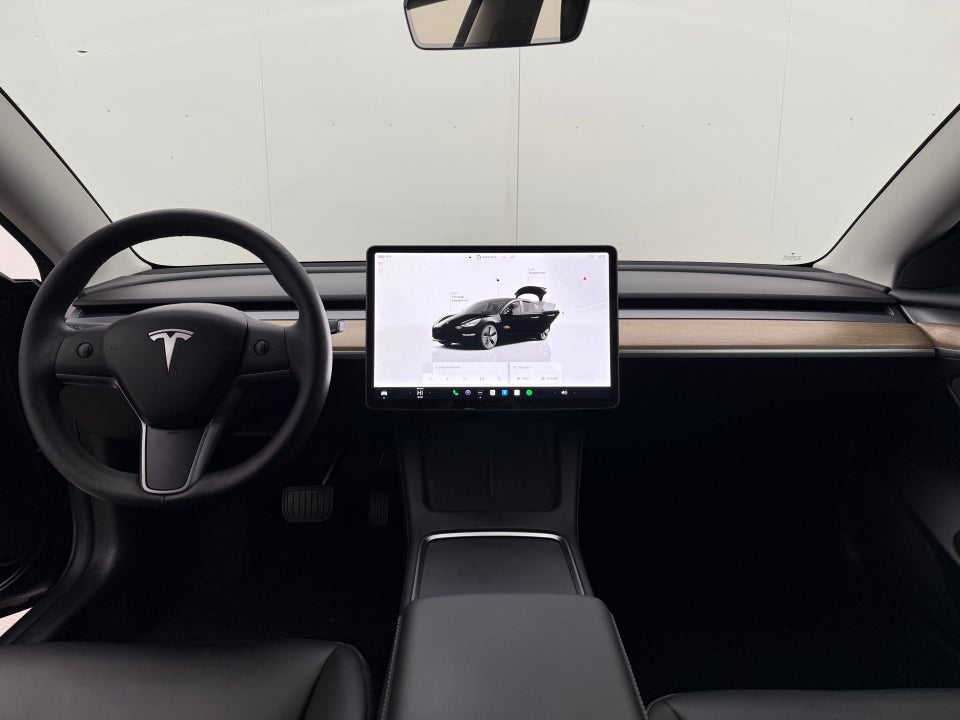 Tesla Model 3 RWD 4d