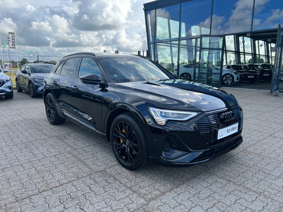 Audi e-tron 55 S-line quattro 5d