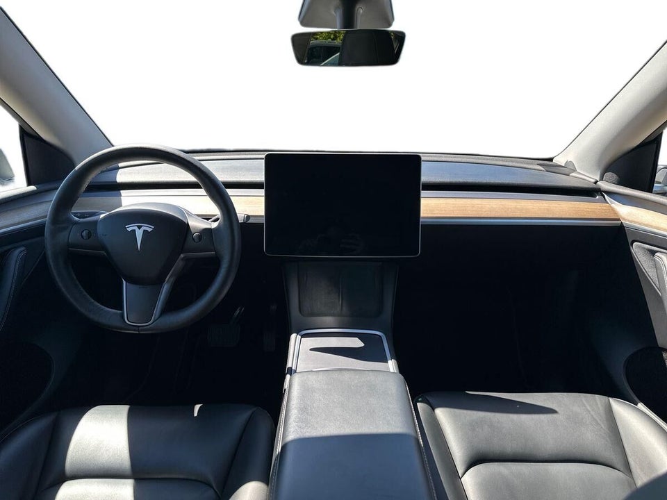 Tesla Model Y Long Range AWD 5d