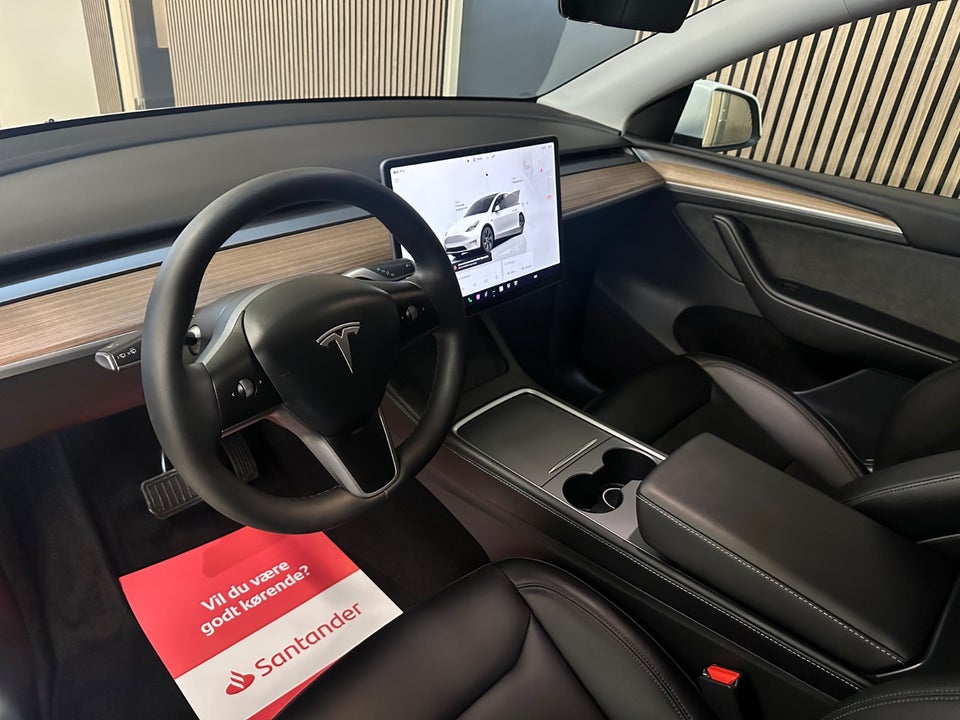 Tesla Model Y Long Range RWD 5d