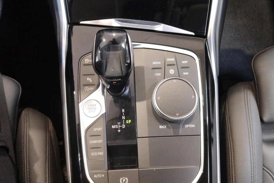 BMW 320d 2,0 Sport Line aut. 4d