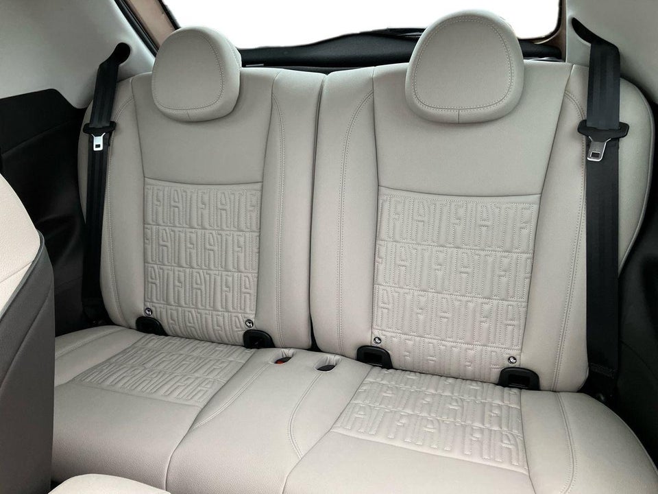 Fiat 500e 42 la Prima 3+1 4d