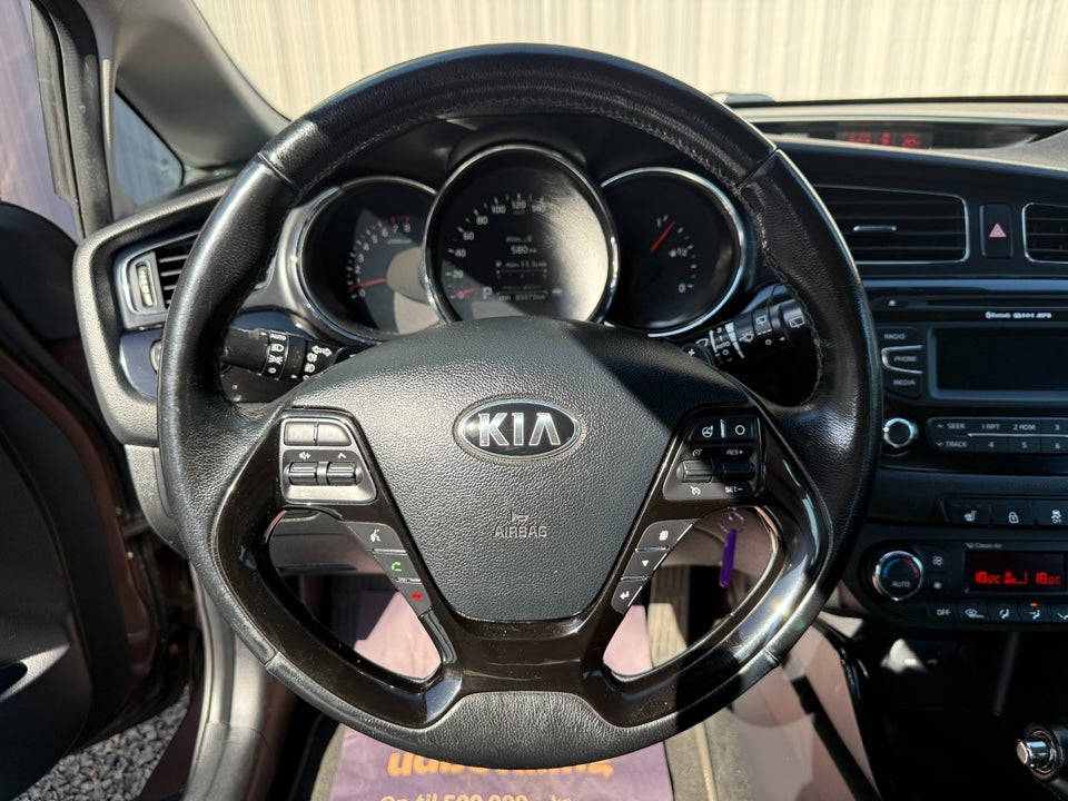 Kia Ceed 1,6 GDi Premium SW DCT 5d