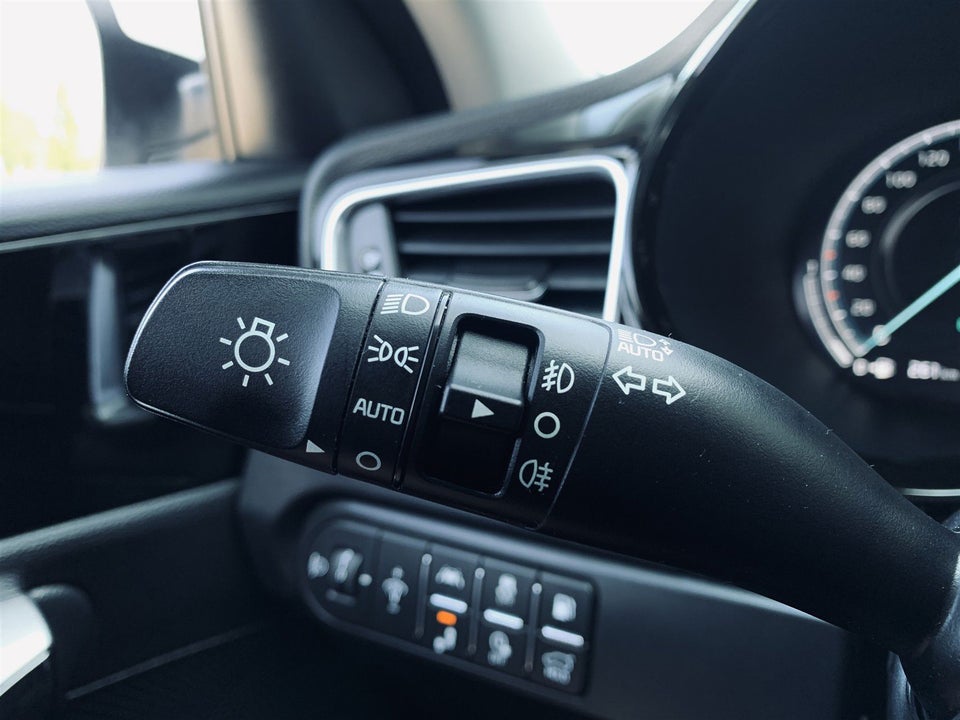 Kia Ceed 1,6 PHEV Upgrade SW DCT 5d