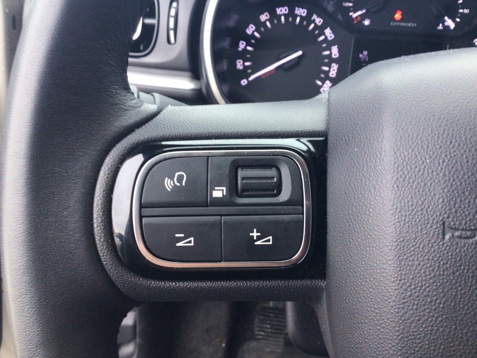 Citroën C3 1,2 PureTech 83 Impress 5d