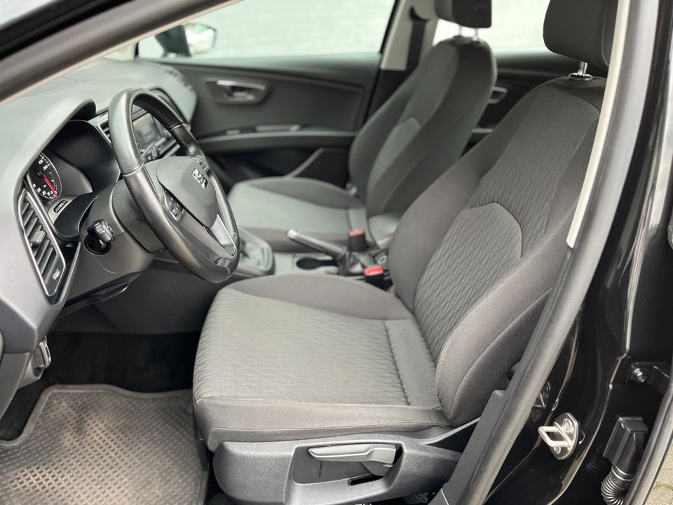 Seat Leon 1,6 TDi 105 Reference ST 5d