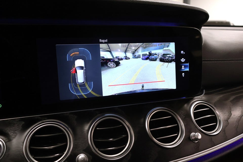 Mercedes E300 de 2,0 AMG Line stc. aut. 4Matic 5d