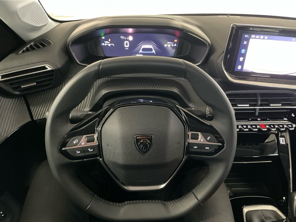 Peugeot 208 1,2 PureTech 100 Allure+ 5d