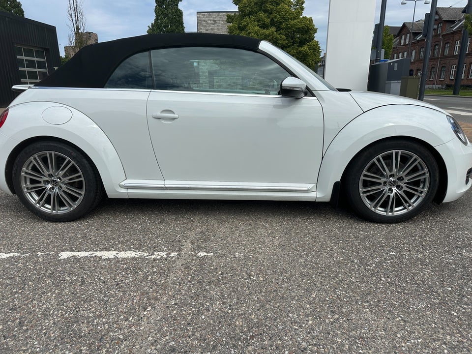 VW The Beetle 1,4 TSi 160 Design Cabriolet DSG 2d