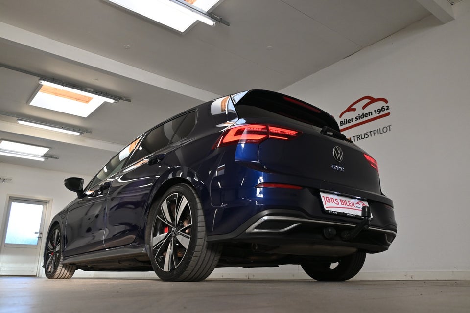 VW Golf VIII 1,4 GTE DSG 5d