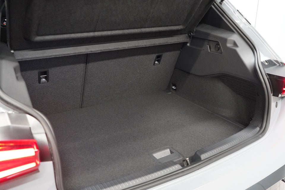 Cupra Born 58 High 5d