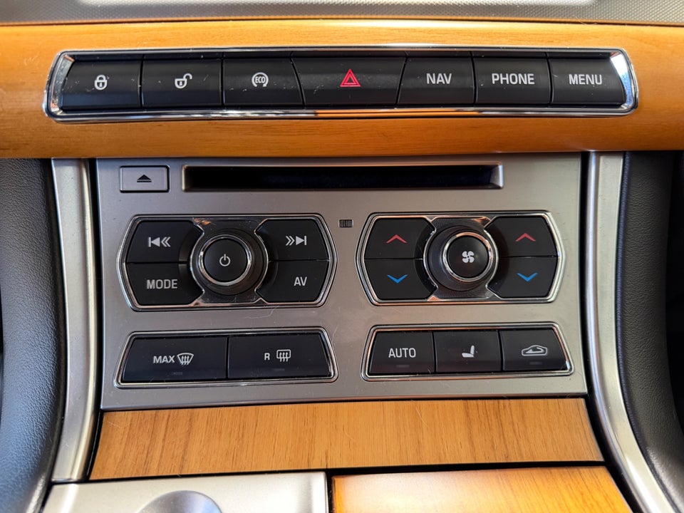 Jaguar XF 2,2 D 163 Luxury aut. 4d