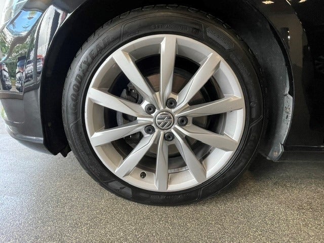 VW Golf VII 1,5 TSi 150 Highline DSG 5d