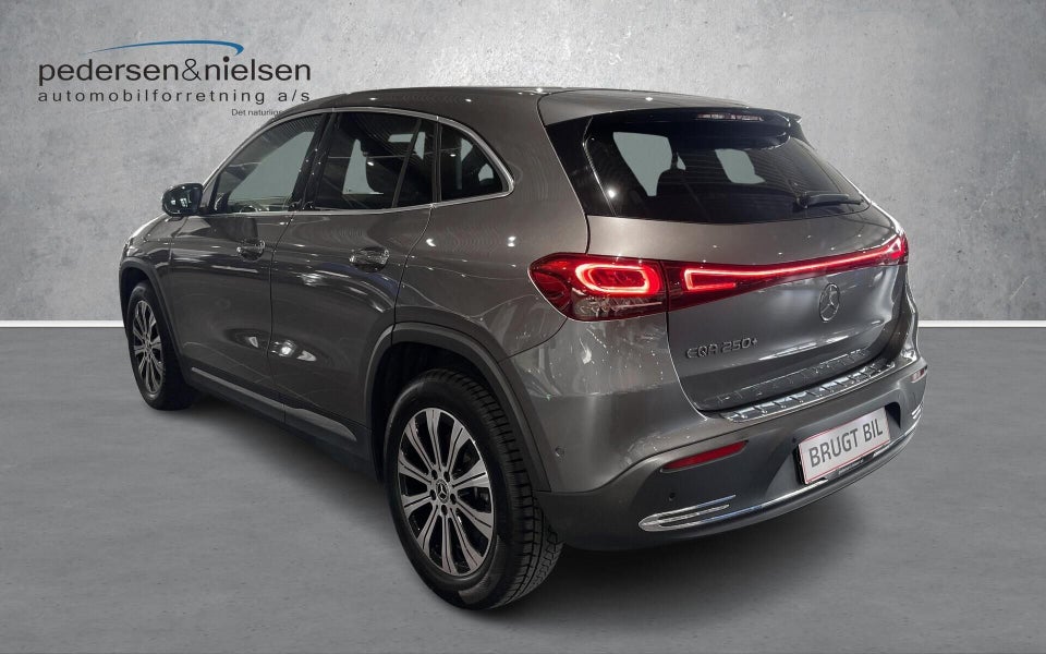 Mercedes EQA250+ Progressive 5d