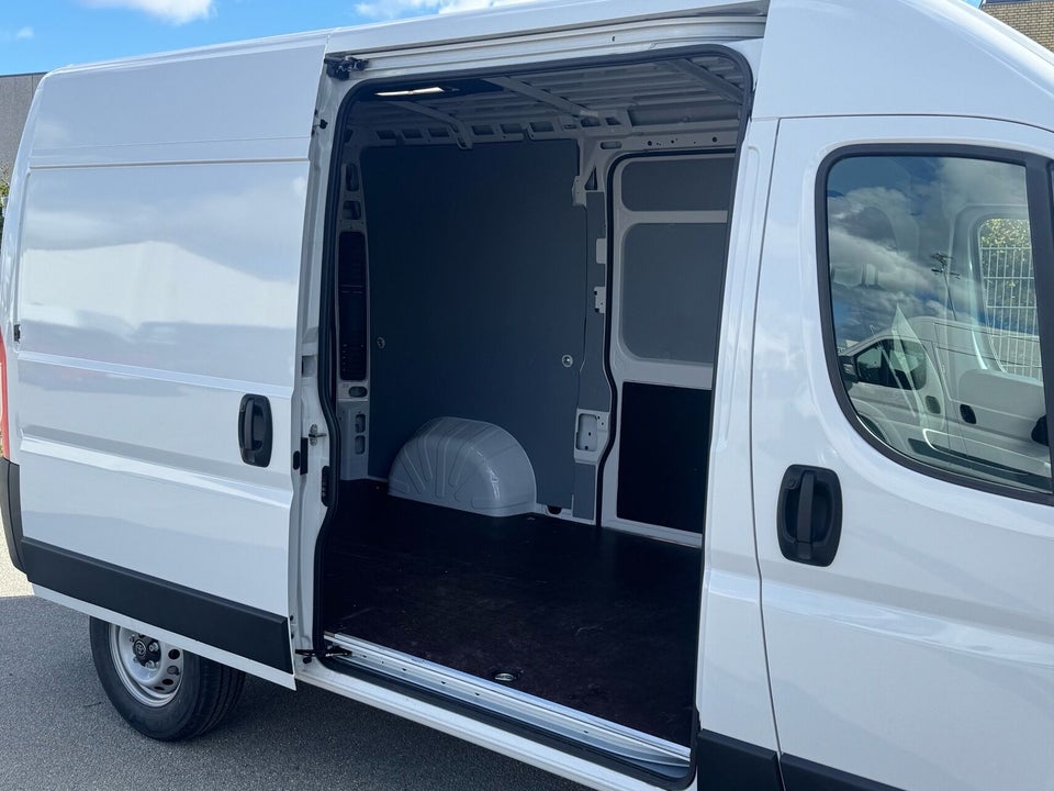 Toyota ProAce Max 2,2 D 180 Comfort Master Kassevogn L2H2 aut.