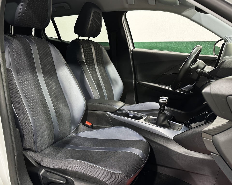 Peugeot 2008 1,5 BlueHDi 100 Allure Pack 5d