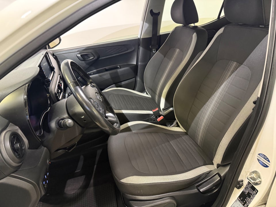 Hyundai i10 1,0 MPi Essential 5d