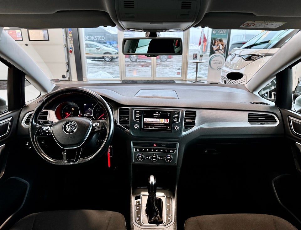 VW Golf Sportsvan 1,6 TDi 110 Lounge DSG BMT 5d