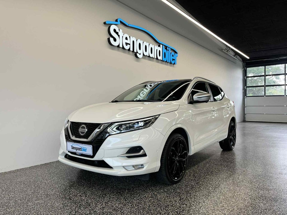 Nissan Qashqai 1,3 Dig-T 160 Tekna 5d