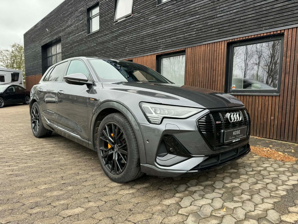 Audi e-tron 55 S-line quattro 5d