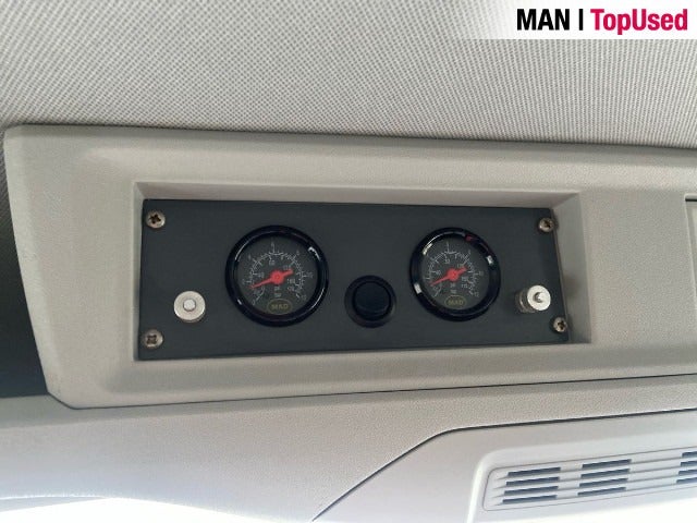 MAN TGE 2,0 3.180 Kassevogn L3H3 aut. FWD