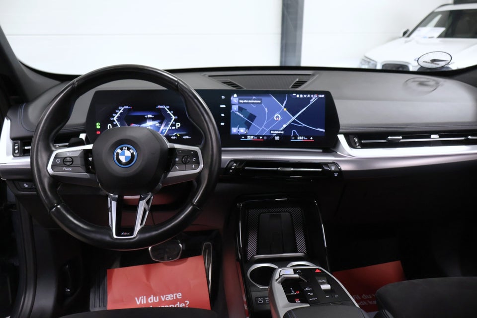 BMW iX1 xDrive30 Charged M-Sport 5d