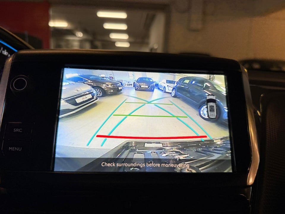 Peugeot 2008 1,5 BlueHDi 100 Allure Sky 5d