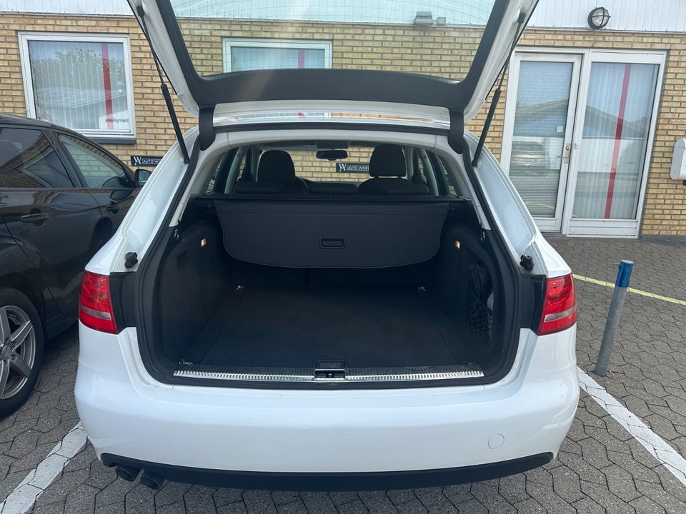 Audi A4 2,0 TDi 170 Avant quattro 5d