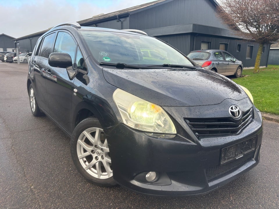 Toyota Sportsvan 2,2 D-CAT 150 T3+ aut. 5d