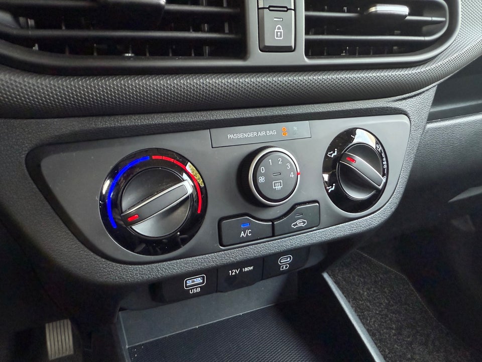 Hyundai i10 1,0 MPi Essential 5d