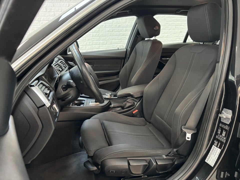 BMW 320d 2,0 Sport Line aut. 4d