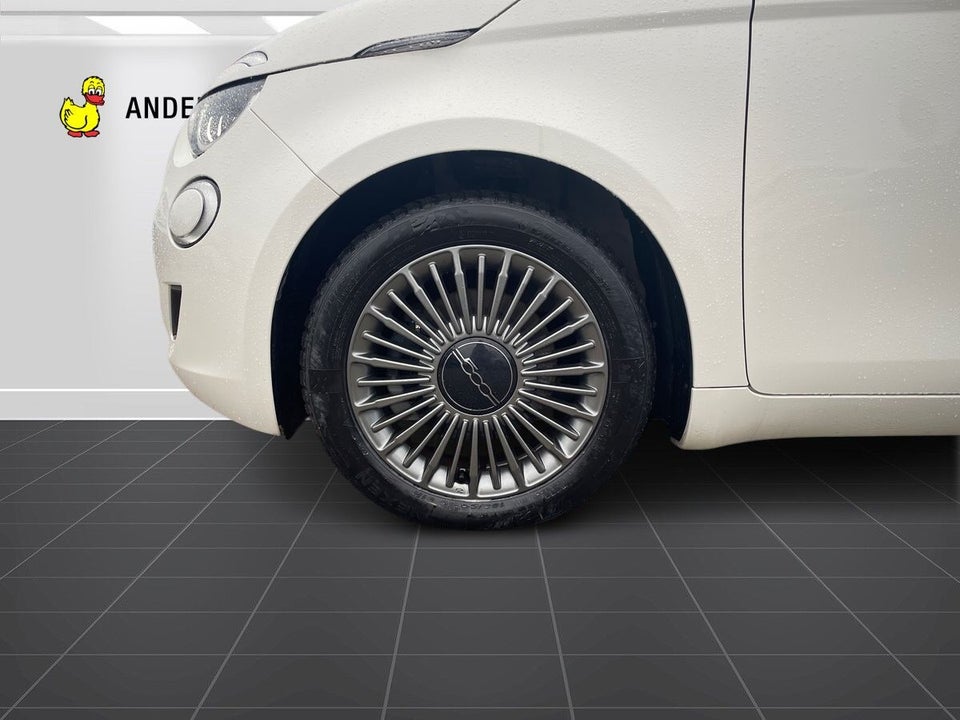 Fiat 500e 42 Icon 3d