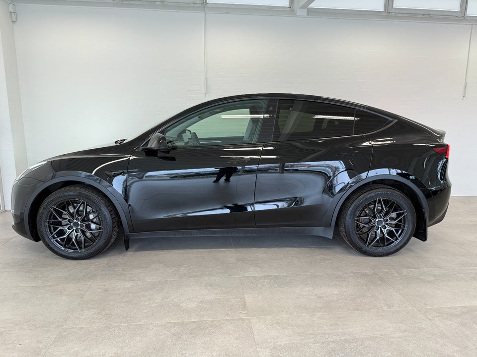 Tesla Model Y Long Range AWD 5d
