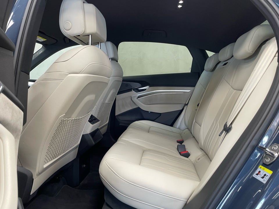 Audi e-tron 55 S-line Sportback quattro 5d